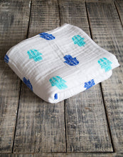 Hamsa Organic Cotton Snug Blanket for Home or On the Go